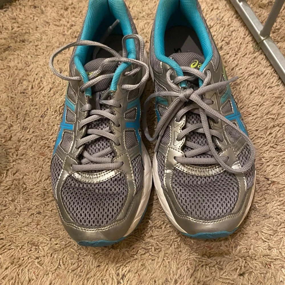 Woman’s ASICS shoes OrthoLite 9 - Picture 2 of 5